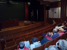 Il pubblico nell’Auditorium di Morgex (12737 bytes)